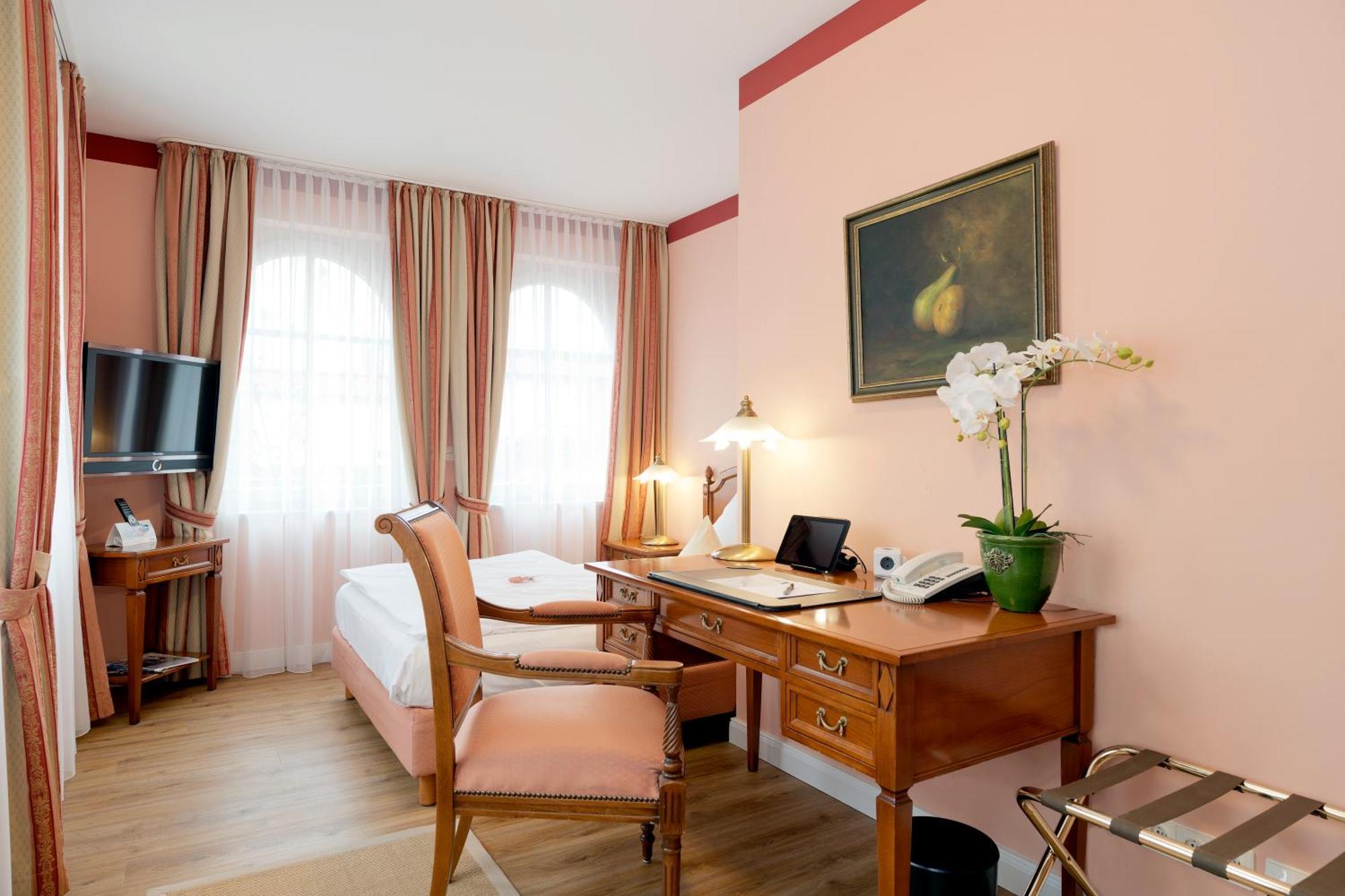 Hotel Villa Monte Vino Potsdam Bagian luar foto